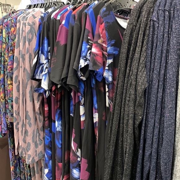 Women’s Floral Pocket Dress - Picture 8 of 15